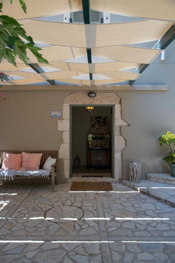 Alicelia Boutique Inn Vathí Kültér fotó