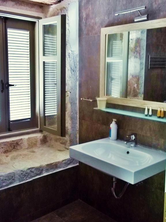 Alicelia Boutique Inn Vathí Szoba fotó